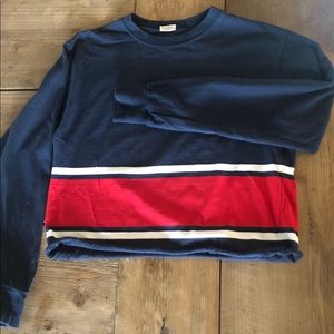 Brandy Melville (John Galt) cropped shirt